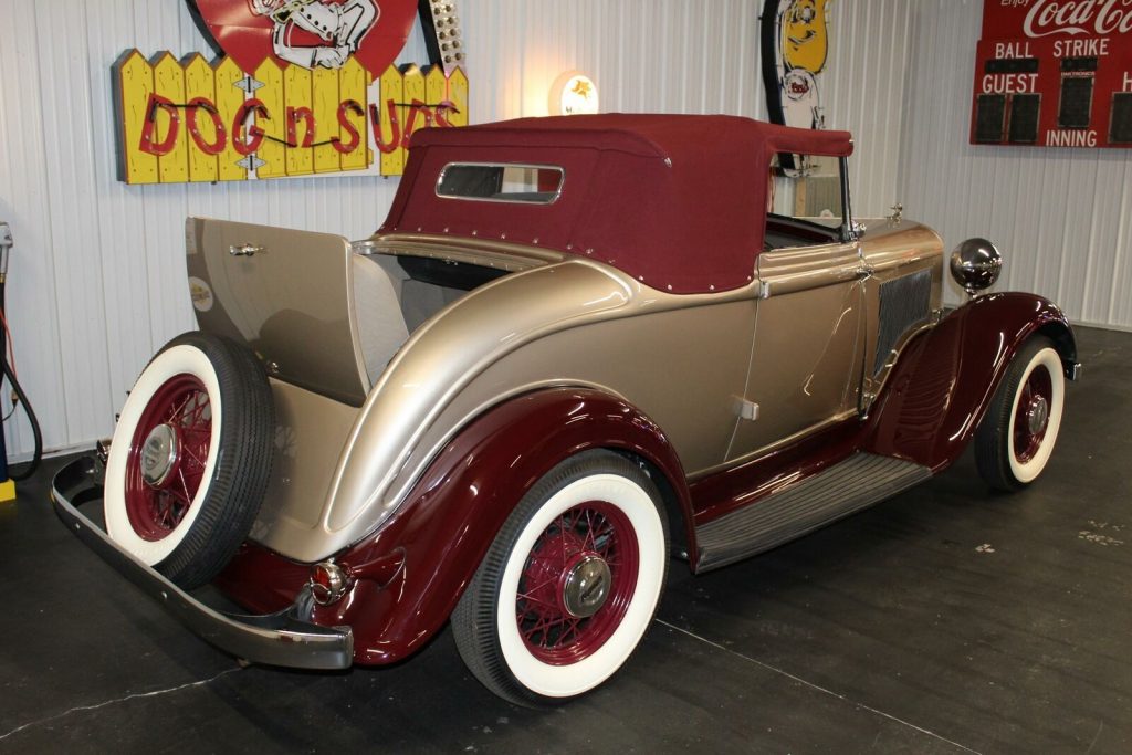 1933 Plymouth PD